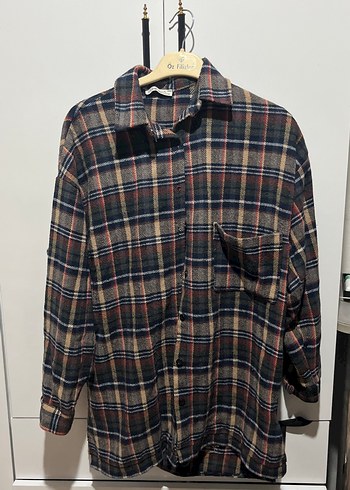 Düğmeli Uzun Kollu Kadın Gömlek - Görsel 2