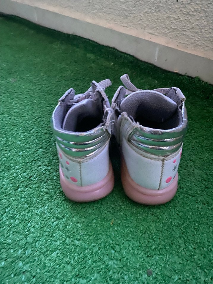 Renkli Baskılı Minnie Kız kışlık Ayakkabı 24 numara - Görsel 4