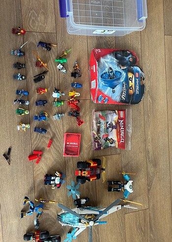 Diğer Lego Ninjago Büyük Kutu ve Minifigürler