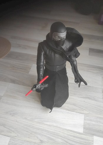 Siyah Kylo Ren Aksiyon Figürü - Görsel 4