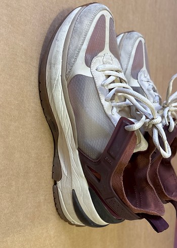 Zara Beyaz Gri Bağcıklı Kadın Spor Ayakkabı - Görsel 2