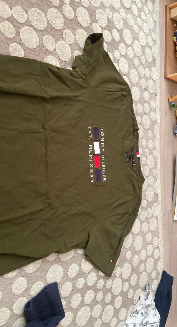 Tommy Hilfiger Erkek Kısa Kollu Tişört - Görsel 2