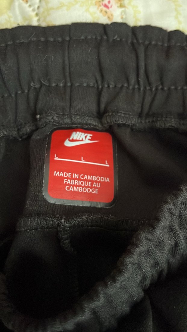 n2025 Nike tech siyah eşofman altı - Görsel 2