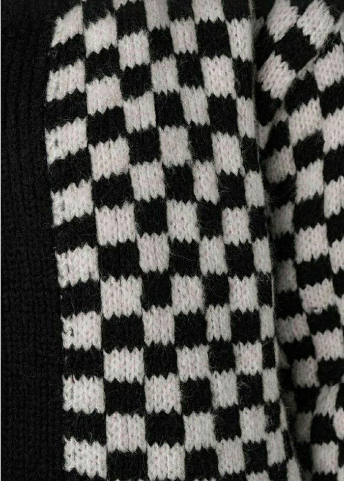 Kareli Örgü Hırka - Görsel 3