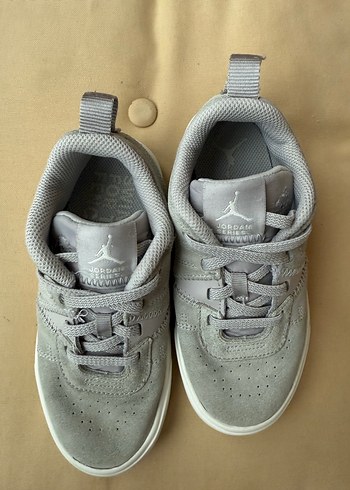Nike jordan series es alt Gri Süet Erkek Çocuk Spor Ayakkabı - Görsel 6