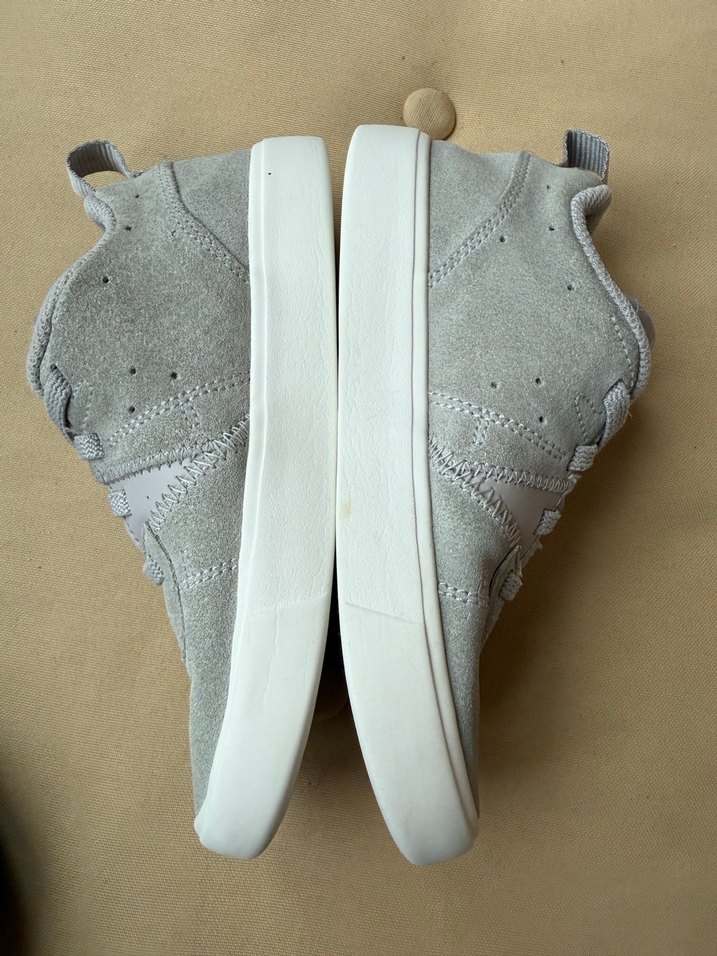 Nike jordan series es alt Gri Süet Erkek Çocuk Spor Ayakkabı - Görsel 2