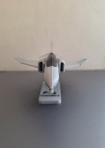 F4 PHANTOM-II model