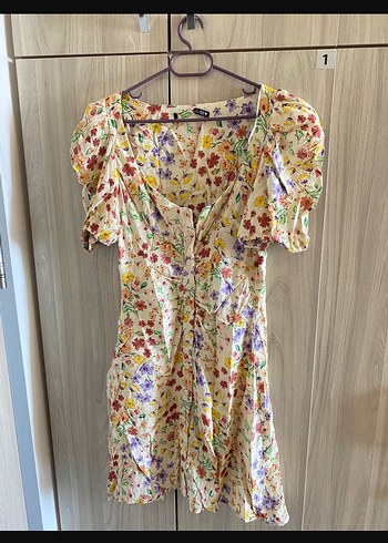 Zara Çiçek Desenli Düğmeli Midi Bohem Elbise