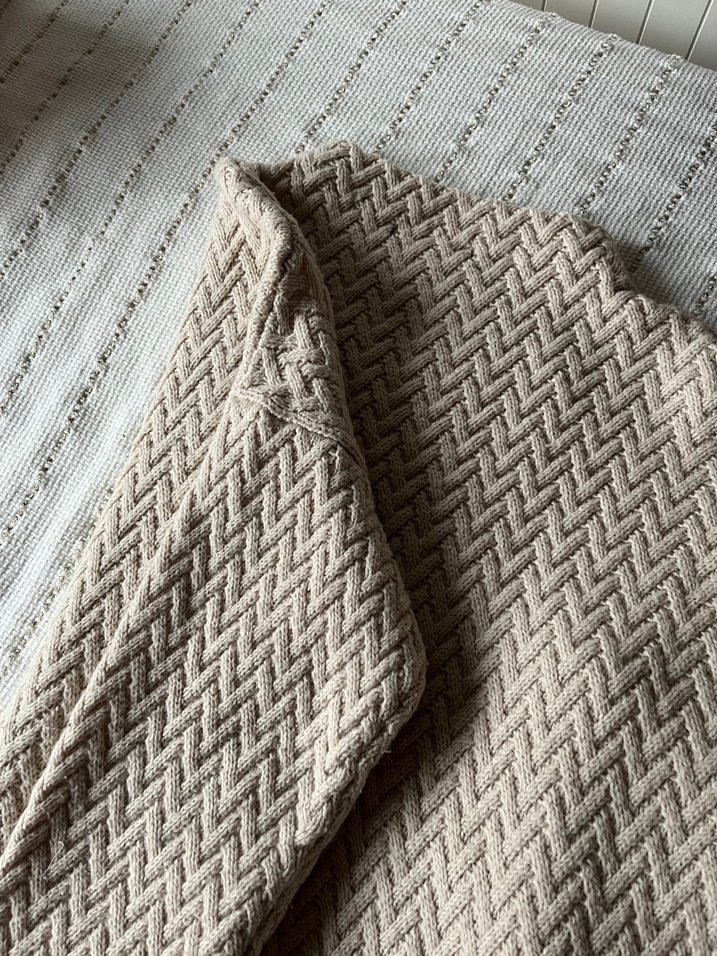 Mango zikzak desenli kadın kazak - Görsel 3