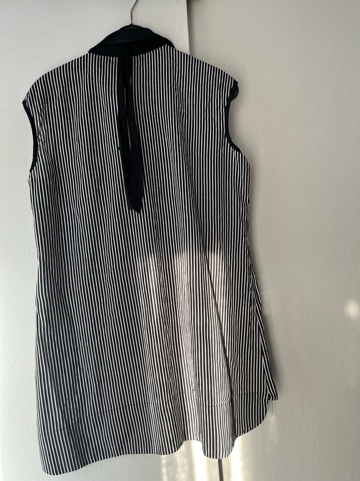 Adil ışık marka Düğmeli Çizgili Siyah beyaz Kolsuz Kadın Gömlek - Görsel 2