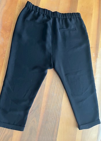 Zara marka şalvar kesime yakın kapri - Görsel 2