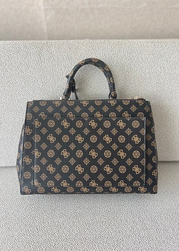 Beden Guess monogram desenli kadın kol çanta