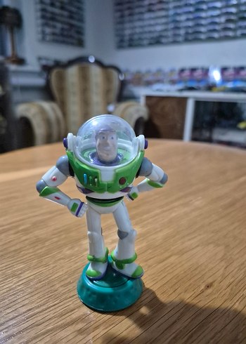 buzz Disney pixar