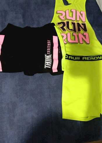 Renkli Mini Spor Atlet ve Şort Takımı