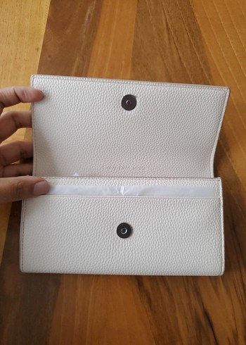 Calvin Klein Beyaz Deri Kadın Cüzdanı - cK Logo