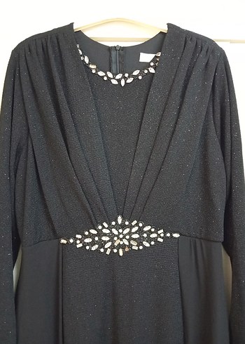 Uzun Siyah V Yaka Drapeli Abiye Elbise - Görsel 4