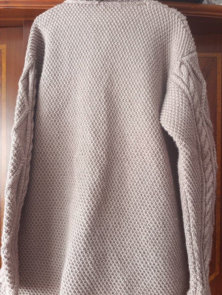 Bej Uzun Kollu El Örgüsü Unisex Hırka - Görsel 4