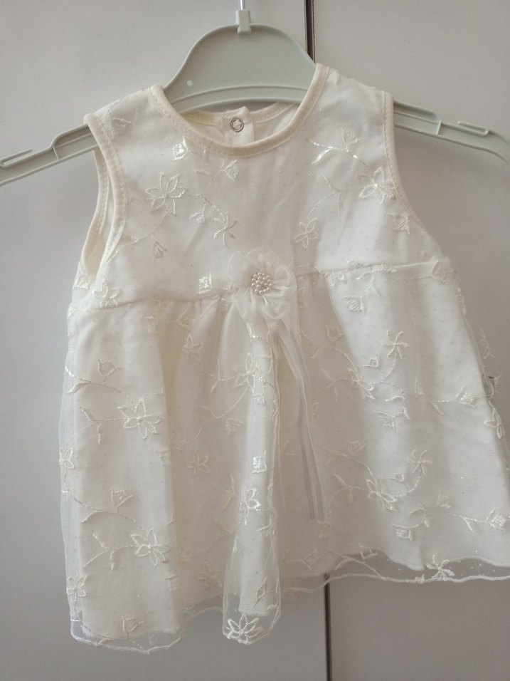 Kız Çocuk Beyaz Nakışlı Düğmeli Elbise - Görsel 2