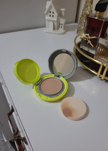 shiseido marka gunes kremi kapatıcı - Görsel 2