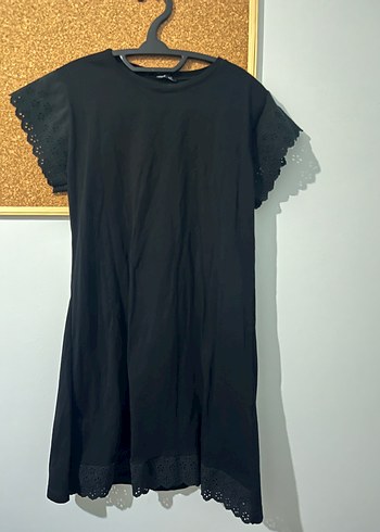 Siyah Kısa Kollu Elbise - Görsel 2