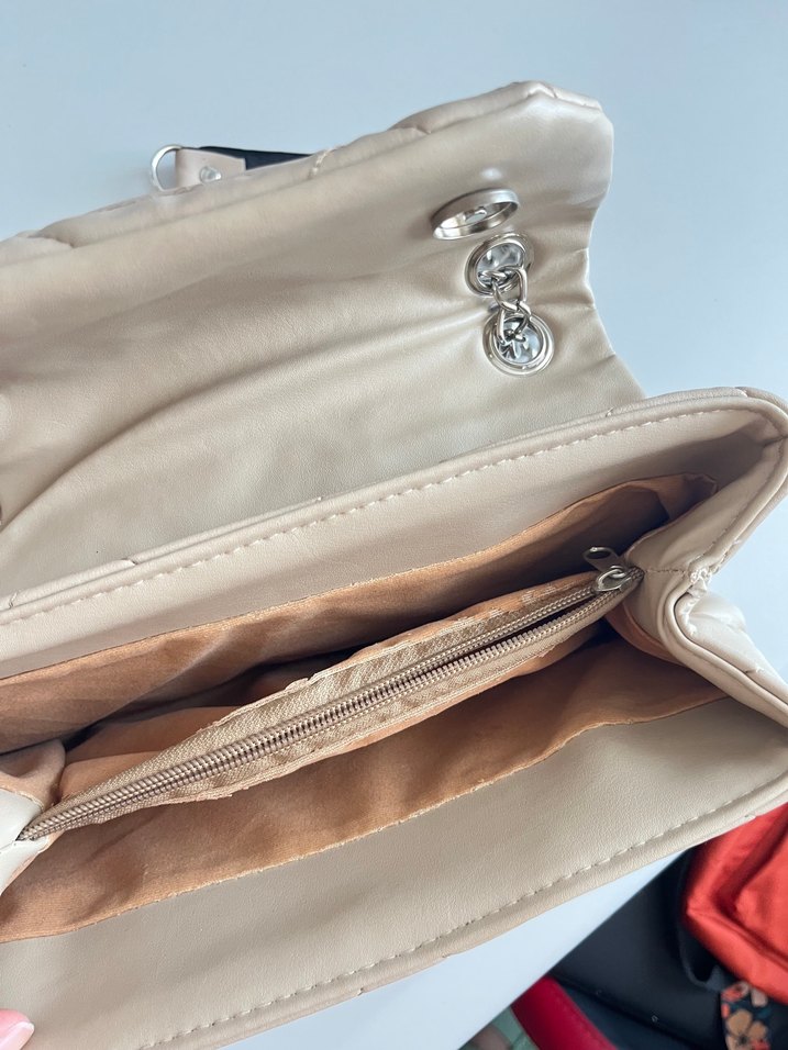 Bej Zincir Detaylı Kadın Çanta - Görsel 2