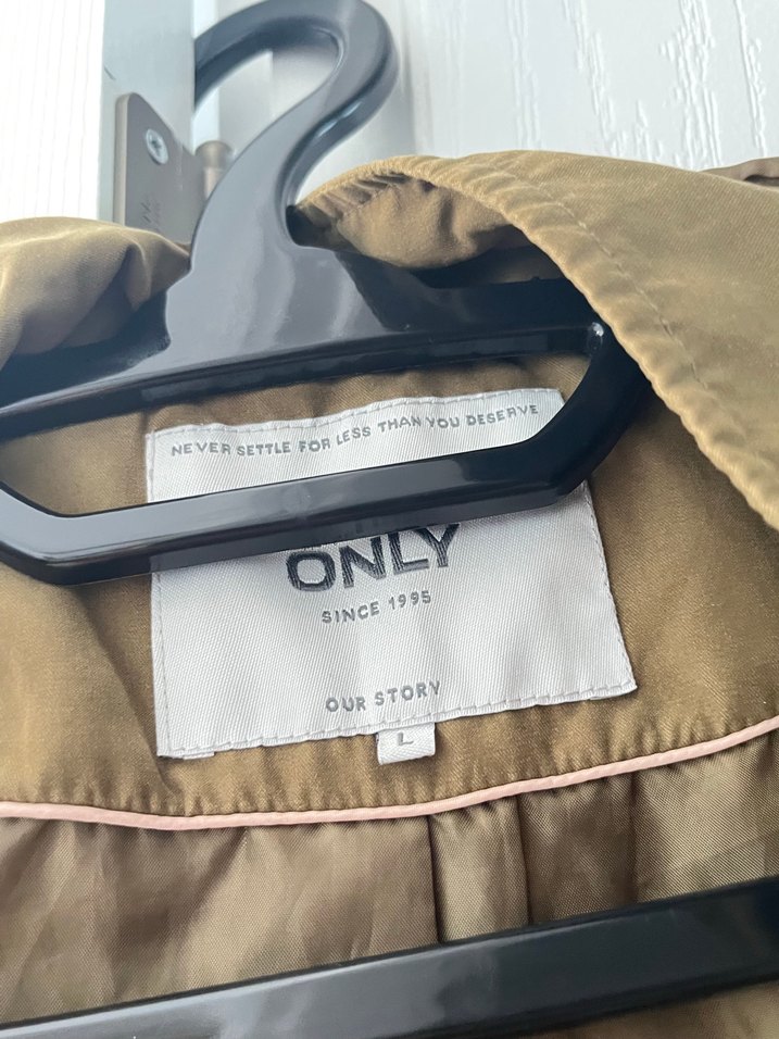 Kapüşonlu Midi Kadın Ceket - Görsel 2