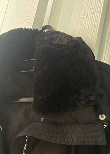 Kadın Siyah Şişme Kısa Kaban - Görsel 3