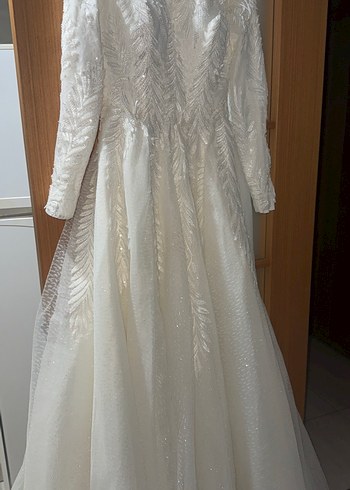 Uzun Kollu Yüksek Yakalı Prenses Gelinlik - Görsel 2