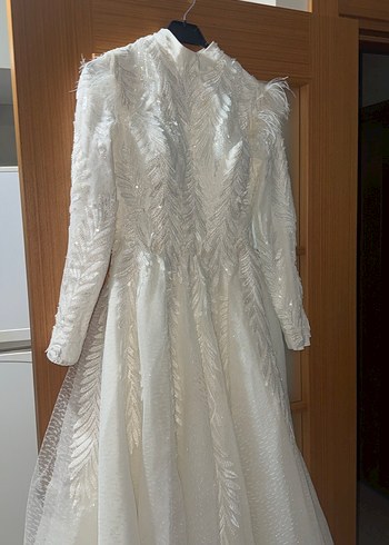 Uzun Kollu Yüksek Yakalı Prenses Gelinlik - Görsel 5