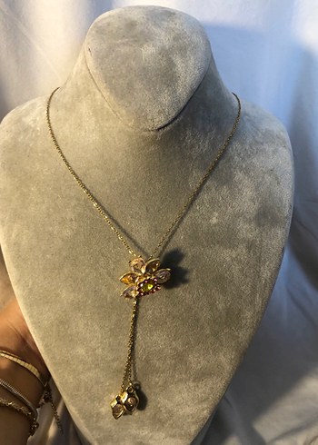 Altın Renk Zincir Detaylı Kadın ÇİCEKLİ SWAROSKİ MODEL KOLYE - Görsel 6