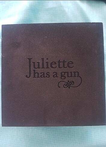  Beden Juliette Has a Gun, Lily Fantasy Parfüm 