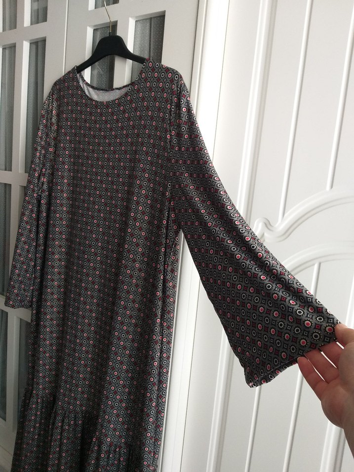 Uzun Kollu  Piliseli Kadın Elbise - Görsel 4