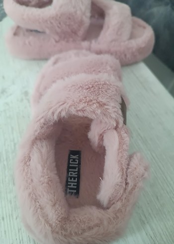 Pembe Kürk Detaylı Kadın Terlik - Görsel 2