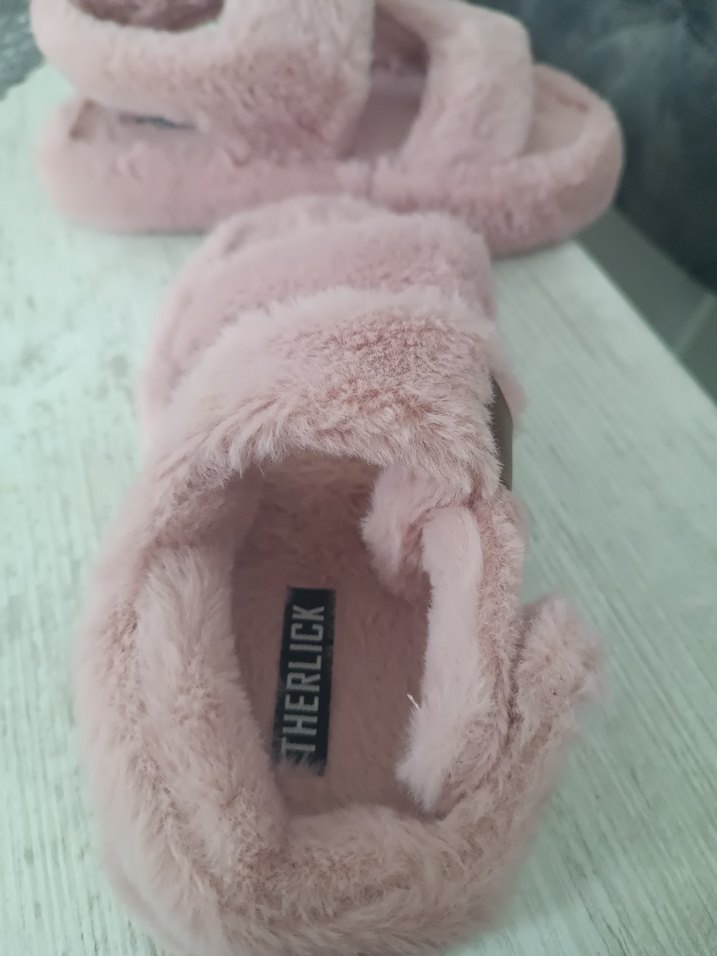 Pembe Kürk Detaylı Kadın Terlik - Görsel 2