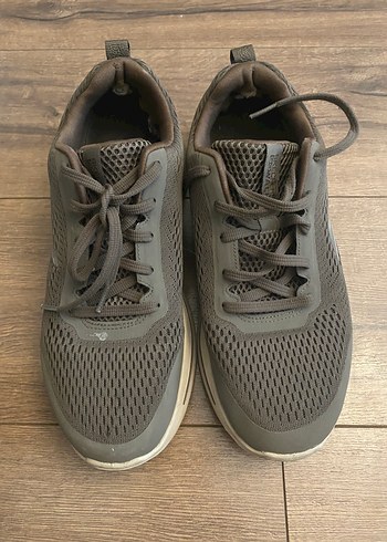42 Beden Skechers Gri Spor Ayakkabı