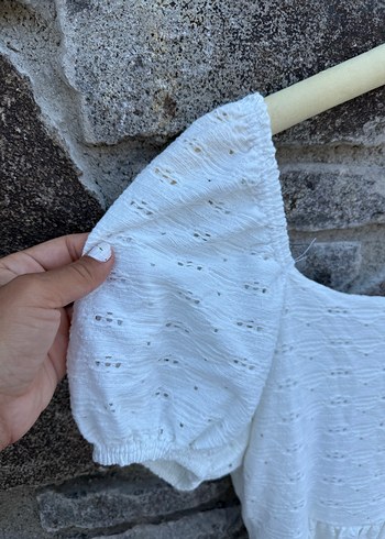 Zara Beyaz Dantel İşlemeli Mini Bohem Elbise