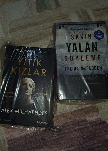 Yitik Kızlar ve Sakin Yalan Söyleme Romanları