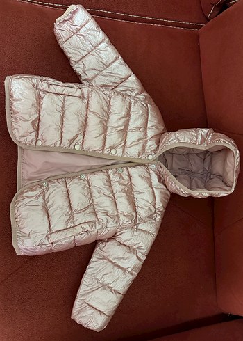 Bebek Parlak Bej Kapüşonlu Kışlık Mont - Görsel 3