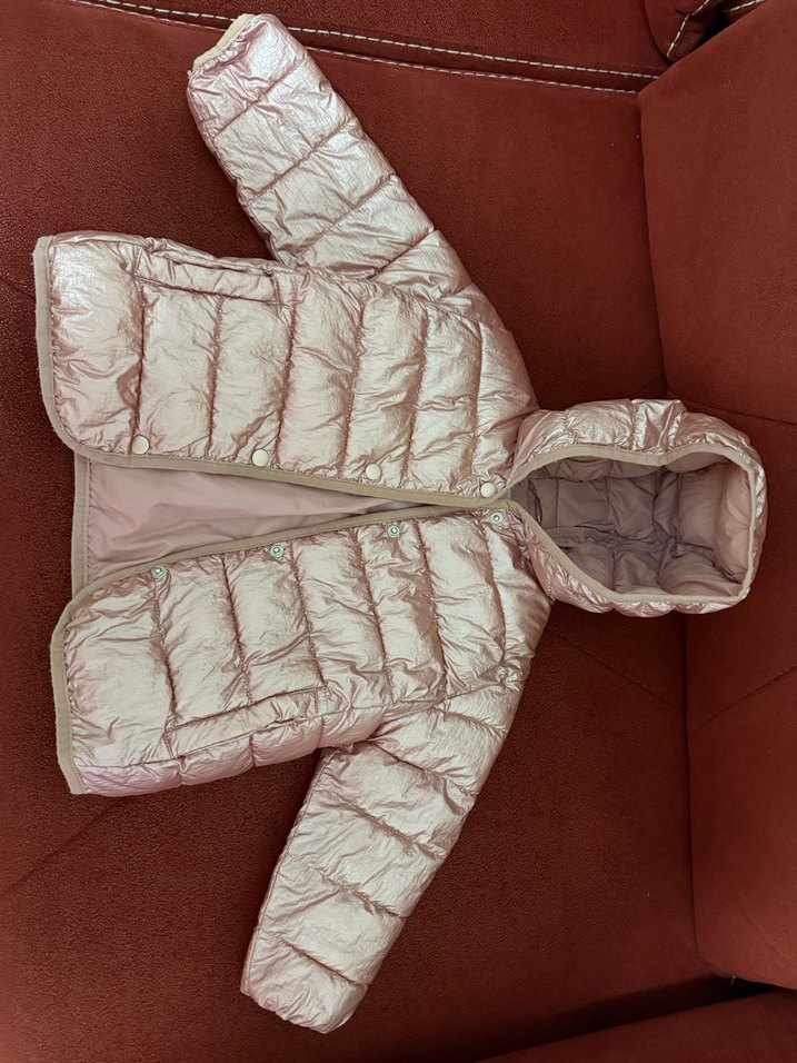 Bebek Parlak Bej Kapüşonlu Kışlık Mont - Görsel 3