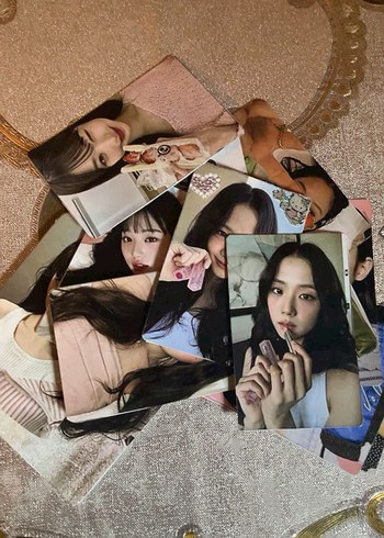 Elimdeki photocardlar