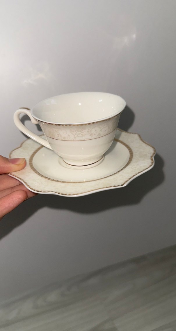 Desenli Beyaz İnce Kenarlı Fincan ve Tabak 12 kişilik - Görsel 2