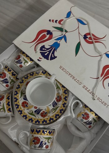 Renkli Desenli Kahve Fincanı Takımı - Görsel 4