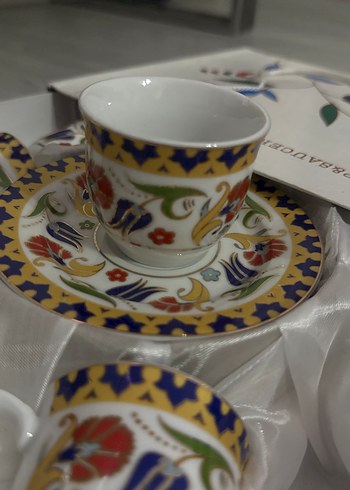 Renkli Desenli Kahve Fincanı Takımı - Görsel 3