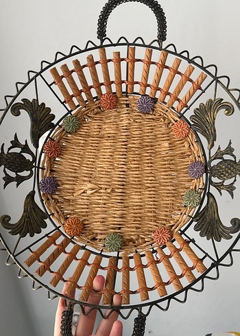 Koyu Kahverengi Hasır ve Metal Dekoratif Sepet - Görsel 3