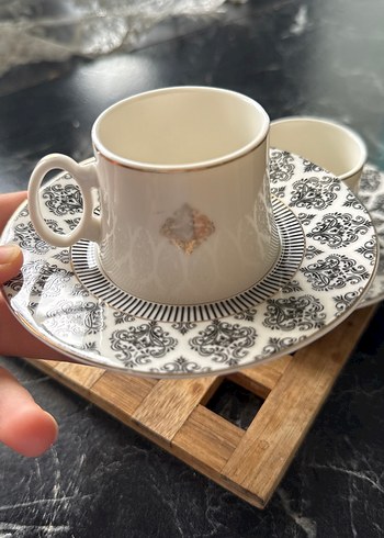 Beyaz Gri Desenli Porselen Fincan Takımı - Görsel 2