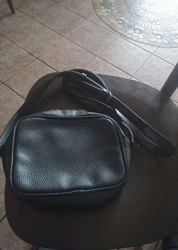 Siyah askılıKadın Çantası - Görsel 3