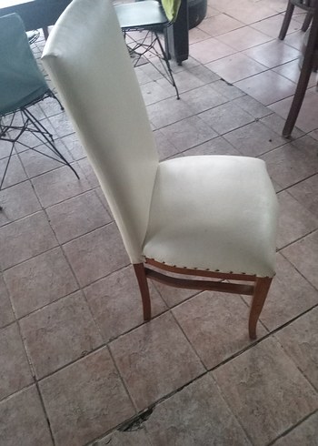 Beyaz Yüksek Sırtlı Sandalye - Görsel 2