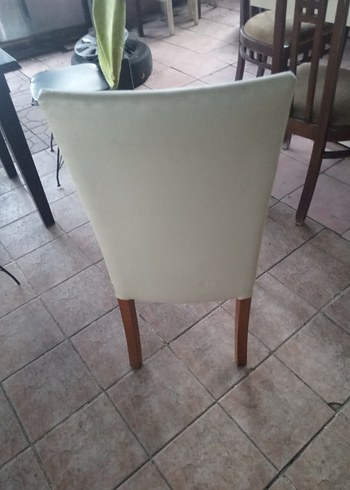 Beyaz Yüksek Sırtlı Sandalye - Görsel 3