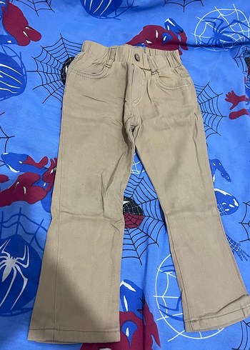 Erkek Çocuk Kemerli Kahverengi Pantolon