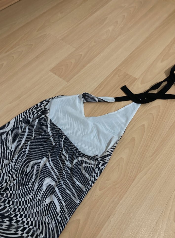 Straplez Uzun Siyah Gri Batik Elbise - Görsel 3